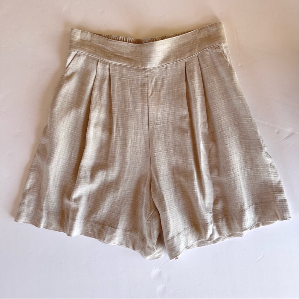 NWT H&M flowy linen shorts